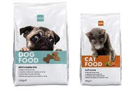 Pin By Wanted Powers Logo Design On Trends Brands Personaliteit En Waarden Pet Food Packaging Food Animals Organic Pet Food