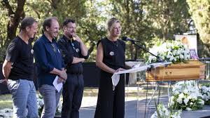 Discours pour un enterrement message d'adieux à une personne décédée. Funerailles Annie Cordy Des Rires Aux Larmes Soirmag
