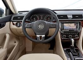 Pe piaţa europeană, modelul passat cc va fi lansat cu un motor tdi. Volkswagen Passat B7 Technical Specifications And Fuel Consumption Autodata24 Com