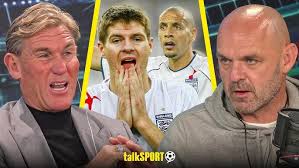 Football pundit and Chelsea Expert James Fielden wishes you all a Merry  Christmas from London!