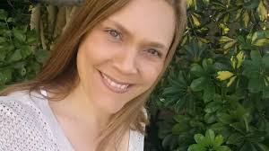 Tania Bain's Instagram, Twitter & Facebook