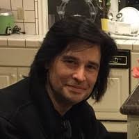 Robert Smale's Instagram, Twitter & Facebook