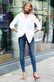 Black White And Blue Outfits 5 Outfit Formulas Every Blogger Uses Casual Chic Outfit Fashion Chic Outfits