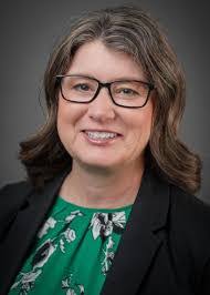 Heather Dearinger's Instagram, Twitter & Facebook