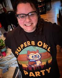 How are you all celebrating #superbowlsunday? I don't care about either of  these teams, so it's a Superb Owl party for me! 🦉 🎉