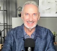 Katharina Lewis's Instagram, Twitter & Facebook