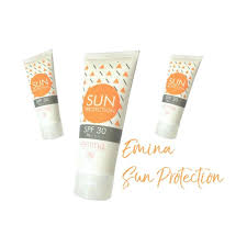 Diethylamino hydroxybenzoyl hexyl benzoate is a new generation, chemical sunscreen agent (not available in the us due to impossible fda regulations) that's designed for high uva protection and high photostability. Jual Emina Sun Protection Spf 30 Pa Sun Block Wajah Original 60 Ml Terbaru Juni 2021 Blibli
