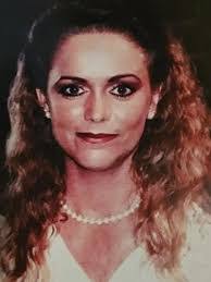 Lisa Beaman's Instagram, Twitter & Facebook