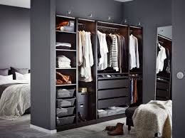 Escaliers sur mesure et dressing intégré ! Dressing Pas Cher Nos Solutions Elle Decoration