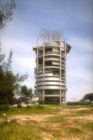 Allow me to complete the scene with a small backdrop. Ad Classics Menara Mesiniaga T R Hamzah Yeang Sdn Bhd Archdaily