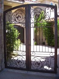 Pin By Charleen Bergh On Ferros Gradil Iron Gate Design Iron Garden Gates Door Gate Design