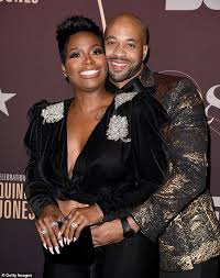 Aside from zion, she has a son named xavier from her previous relationship. Fantasia Barrino Shares The First Photo Of Her Newborn Daughter Keziah Taken In The Nicu Daily Mail Online