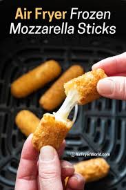Golden and crunchy on the outside and gooey and melty on the inside, they're absolutely addicting! Air Fryer Mozzarella Sticks From Frozen Cheese Sticks Air Fryer World