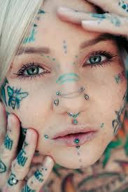 Photo: Tomáš Balbinder Photographer Model: Nikol Kalašová Photo for MOmag.cz