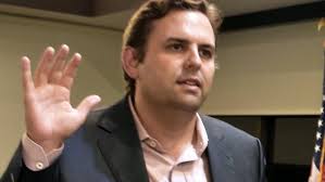 Rollingwood OKs plan to replace stop signs with safer breakaway models