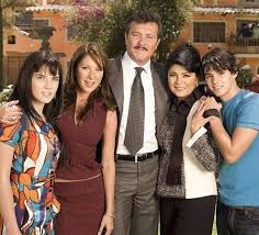 El gobernador de hidalgo, omar fayad aseguró que su esposa, la también actriz victoria ruffo permanece en aislamiento, lo mismo que sus dos hijos, luego de que él diera positivo a la prueba de. Univision Mira Como Lucen Los Hijos De Victoria Ruffo En Facebook