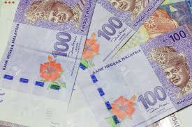 Uang kertas diperuntukkan bagi nominal ringgit yang besar, sedangkan uang koin didedikasikan untuk pecahan sen. Malaysia Ringgit Note Stock Photo Picture And Royalty Free Image Image 24918410