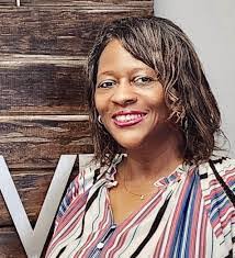 Crystal Cowdrey's Instagram, Twitter & Facebook