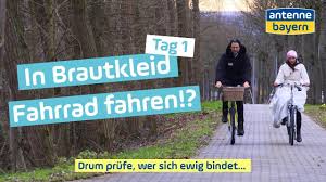 Fallschirmsprung Abgesagt Weil Das Wetter Zu Schlecht War Ein Fahrrad Mit Plattem Reifen Und Irgendwie Geht Nichts So Video Mit Videos Antenne Bayern Bayern Fallschirm Sprung