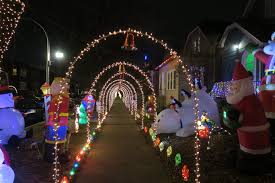 We have a variety of sequences that work with our christmas packages. Holiday Arches Take Over An Entire Northwest Side Block And Bring Neighbors Together