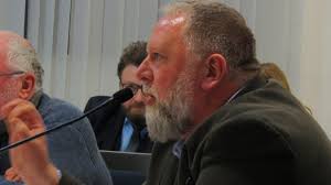 Un tract du RN dans les boîtes aux lettres de Coulogne, le maire riposte