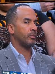 The pan to Nico Harrison as Anthony Davis went to the bench in Dallas'  blowout LOSS 😳🎥