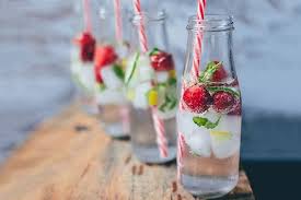 Minuman sehat pertama yang berada di dalam daftar kami dan yang merupakan favorit kami susu biasanya banyak diminum oleh anak kecil, bukannya orang dewasa. Minuman Sehat Untuk Anak Ini Manfaat Dan Cara Membuatnya Theasianparent Indonesia