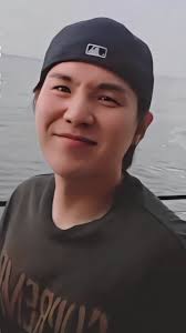 SO CUTE 🤧❤️🥰, ., ., ., ., ., ., ., ., #슈가 #만윤기 #suga #minsuga #yoongi  #minyoongi #agustd #agustdking #sugabts #btssuga #btsyoongi #btsminyoongi  #BTS #btsarmy