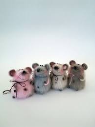 вязаные крючком мыши крысы мышки крыски символ 2020 года Vyazanaya Igrushka Myshka Shablony Zhivotnyh Modeli Chuchel Zhivotnyh Vyazanye Igrushki