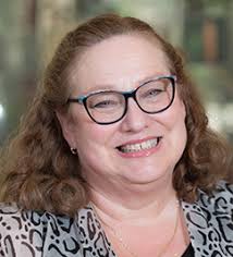 Lori Hanna's Instagram, Twitter & Facebook