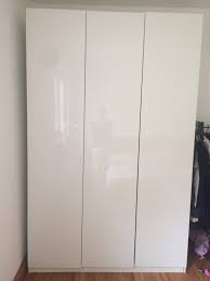 Entdecke hier die vielen möglichkeiten deinen. Ikea Pax 3 Turen Hochglanz Weiss 50x236 In 55131 Mainz Fur 25 00 Zum Verkauf Shpock De