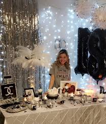 Geburtstag Deko Idee 17th Birthday Ideas 18th Birthday Birthday Photoshoot