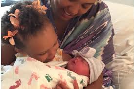 We've done this 1,000 times, but this is the first one on camera. Stephen Curry S Wife Ayesha Gives Birth To Daughter Ryan Bleacher Report Latest News Videos And Highlights