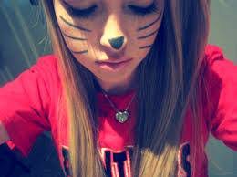 Profile for Ładne dzieczyny +projekty ubrań. ;D