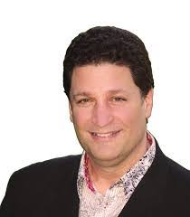 Brian Mickelson's Instagram, Twitter & Facebook