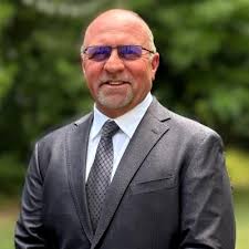 Paul Viano's Instagram, Twitter & Facebook