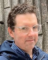 Steven Bopp's Instagram, Twitter & Facebook