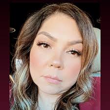 Any stores that blow up balloons with helium?