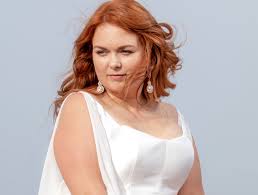 Hier finden sie verschiedene stile von hochzeitskleider fuer mollige standesamt in allen größen und farben mit. Brautkleid Standesamt Grosse Grossen Standesamt Kleid De