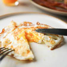 How To Make Perfect Over Medium Eggs - Fueled With Food