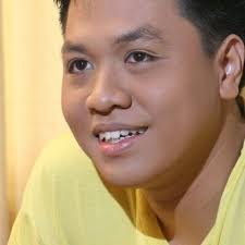 Edward Samson's Instagram, Twitter & Facebook