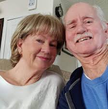 My granddaughter, you are my sunshine. 👧🌸