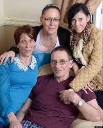 Mother Two Daughters Suffer Lipodystropy Ageing Disease Known As Reverse Benjamin Button Syndrome Huffpost Uk