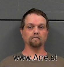 Thank you Henry Kelly for the names. 1952-53 ihs 32 is lowell bradberry, 18  is harry smith, 20 is eddie hooker, 30 is raymond branscome, 24 is bob  lowe, 16 is W.C.