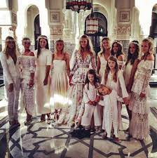 Maybe you would like to learn more about one of these? Poppy Delevingne Starportrat News Bilder Gala De