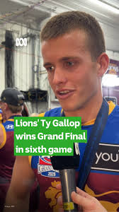 Mountain Creek SHS Central District Swimming Age Champions Principal, Darrin  Edwards presented the Central District Swimming Age Champions