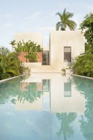 Ces Piscines Qui Nous Font Voyager Et Rever Les Coulisses De La Redaction Decoration De Maison Contemporaine Modele Architecture Villa Contemporaine