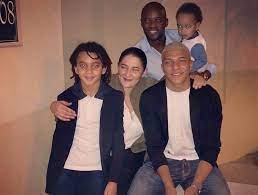 Le 4 septembre, kylian mbappé s'est confié sur son enfance dans l'émission les pouvoirs un passage de sa vie difficile puisqu'il a été séparé de ses parents alors qu'il n'était encore qu'un enfant. The Family Of Kylian Mbappe The France Soccer Star N He Got His Fadda S Headshape Tumblr The Family Of Kylian Mbappe Soccer Stars Soccer Celebrity Families