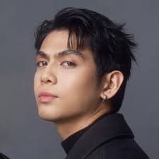 LeAngelo Maglantay (@gelomaglantay)