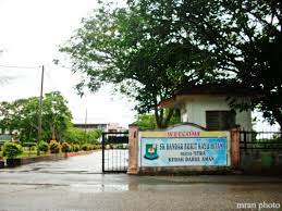 (bm) zon bebas cukai kedua di bukit kayu hitam. Kemudahan Bukit Kayu Hitam